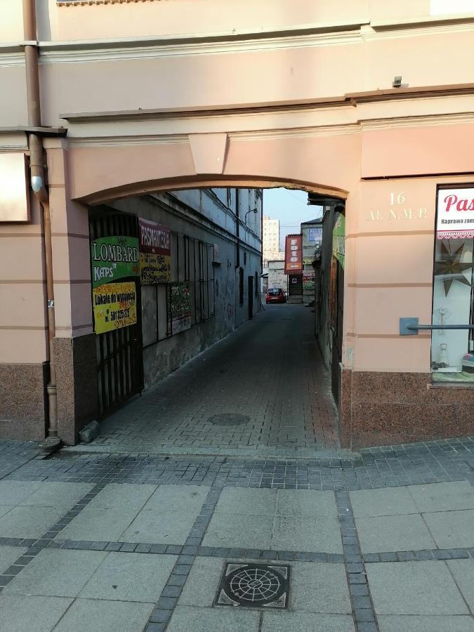Hostel Pacific Ocean Czestochowa Exterior photo
